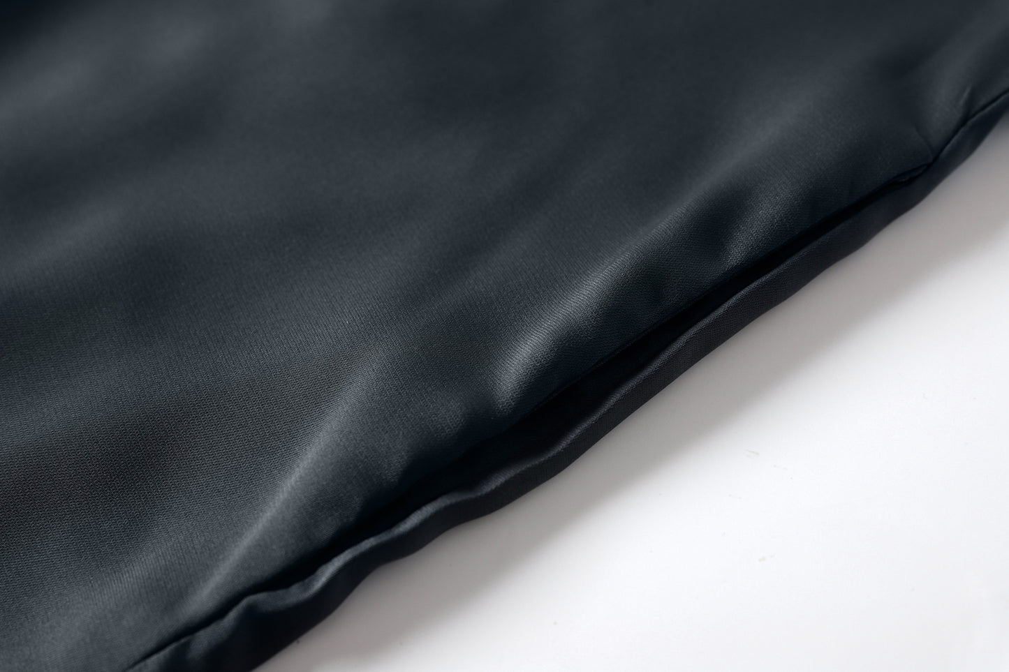 Qamis - Emirati Gris avec broderie cravate