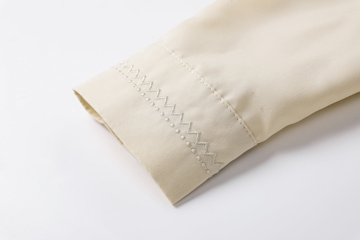 Qamis - Saoudien Beige avec broderie cravate