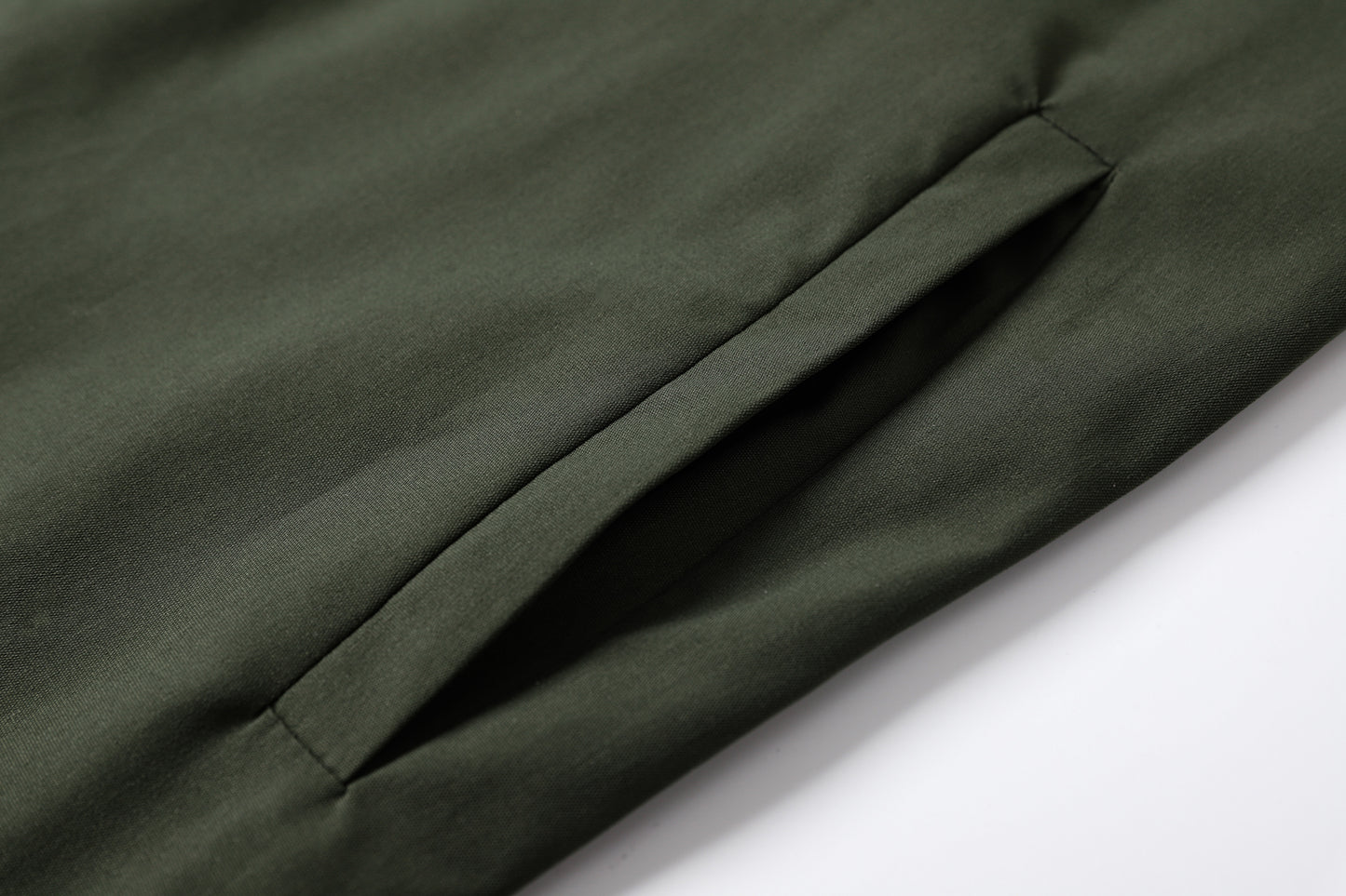 Qamis - Saoudien Kaki avec broderie cravate