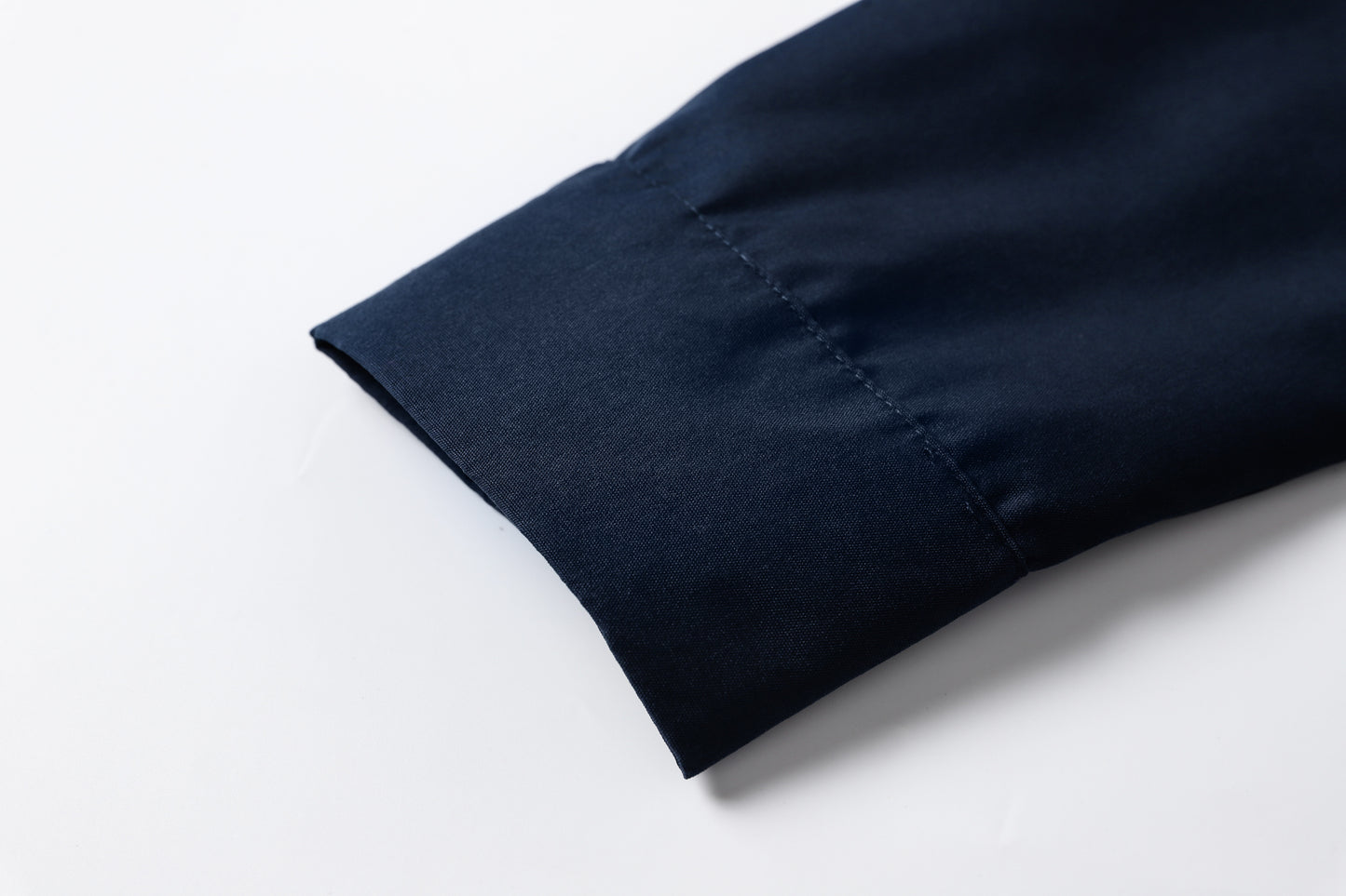 Qamis - Saudí Azul Marino