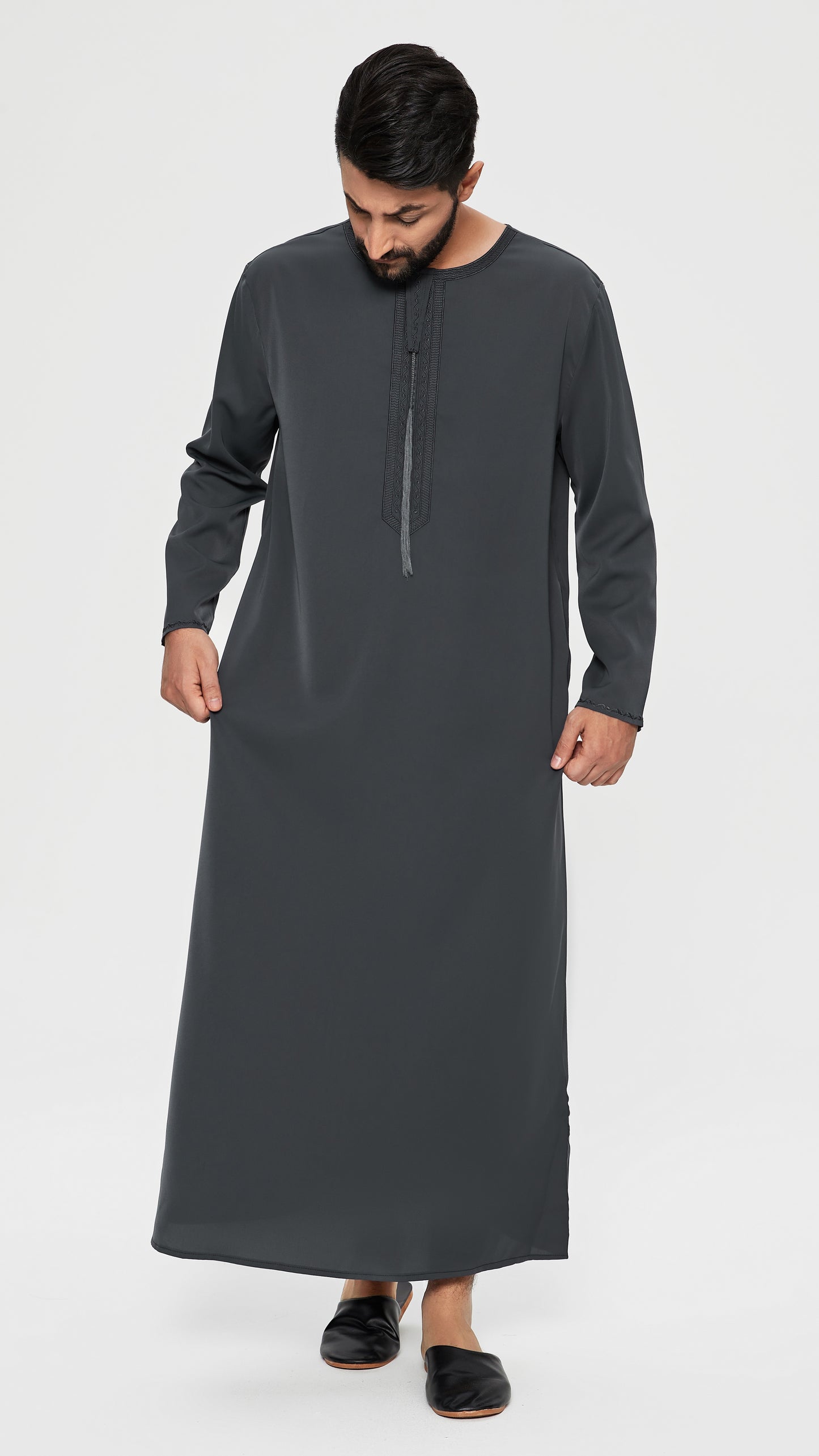 Qamis - Emirati Grey with tie embroidery